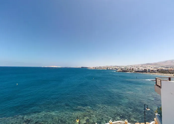 Taliarte Lighthouse Shared Terrace * ميلينارا